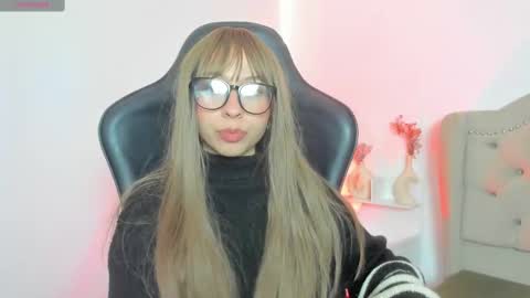 luluuberry online show from 17, 11, 2025