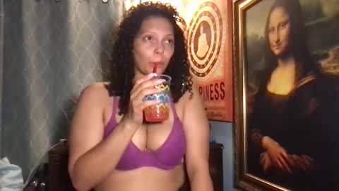 Snapshot of luluvalenttine chatting on 3, 6, 2026 LuLu Valenttine Hot Sexy HawaiianCape Verde online show from 3, 6, 2026