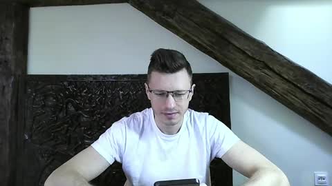 Andrew independent model 2000-0000 CET daily online show from 10, 5, 2026
