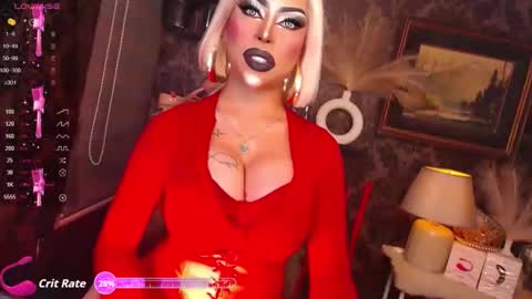 Snapshot of luminagandara chatting on 22, 12, 2025 QueenBritney online show from 22, 12, 2025