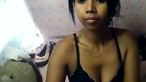 Snapshot of luna019 chatting on 27, 11, 2025 Luna online show from 27, 11, 2025