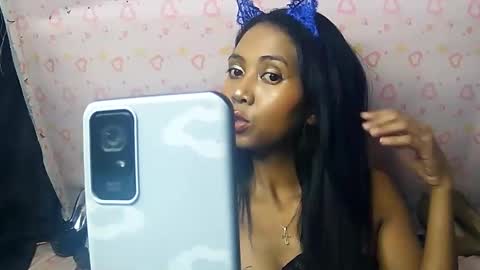 Snapshot of luna019 chatting on 9, 1, 2026 Luna online show from 9, 1, 2026