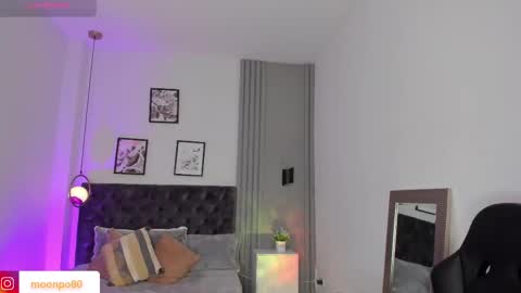     online show from 17, 9, 2025