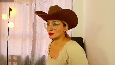 Snapshot of luna__velvet chatting on 1, 7, 2026 luna__velvet online show from 1, 7, 2026