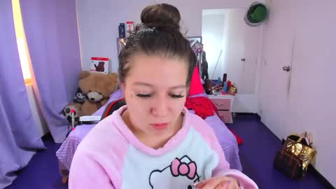 luna_analya online show from 10, 4, 2026