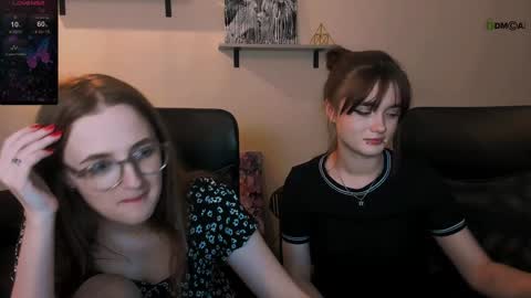 luna_berryy online show from 7, 12, 2024