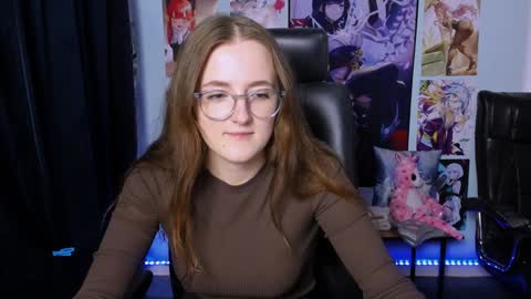 luna_berryy online show from 10, 12, 2024