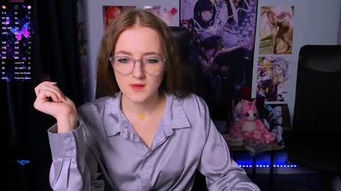 luna_berryy online show from 14, 12, 2024