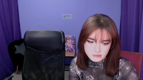 luna_berryy online show from 18, 12, 2024