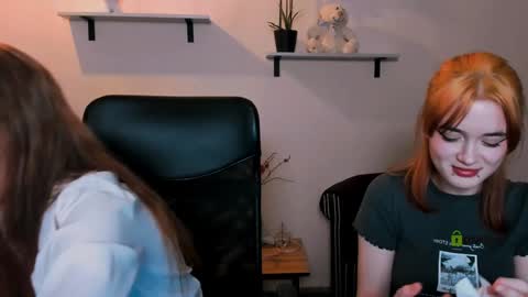 luna_berryy online show from 21, 12, 2024