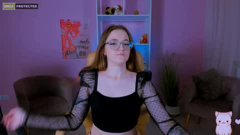 luna_berryy online show from 28, 12, 2024