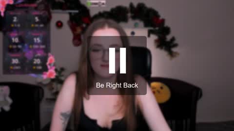 luna_berryy online show from 13, 1, 2025