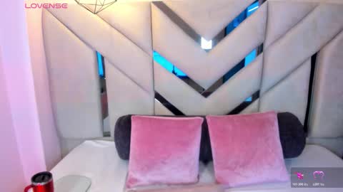  Luna  online show from 7, 1, 2026