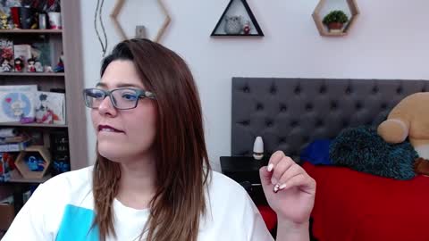Snapshot of luna_charlotte chatting on 4, 1, 2025 Luna Alaia online show from 4, 1, 2025