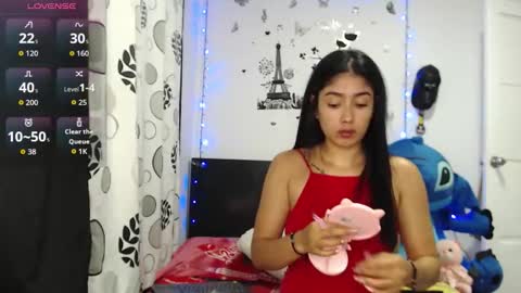 Luna charlotte95 online show from 11, 1, 2026