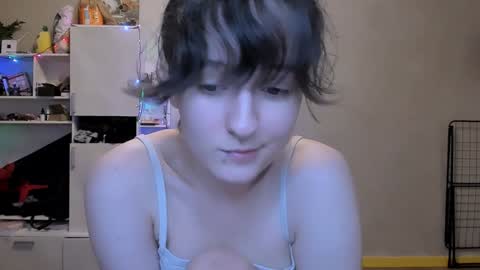 Snapshot of luna_cosmic chatting on 19, 1, 2025 Luna online show from 19, 1, 2025