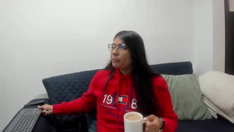 luna  online show from 28, 9, 2025