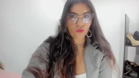 luna  online show from 29, 9, 2025