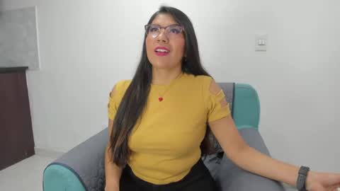luna  online show from 4, 7, 2026