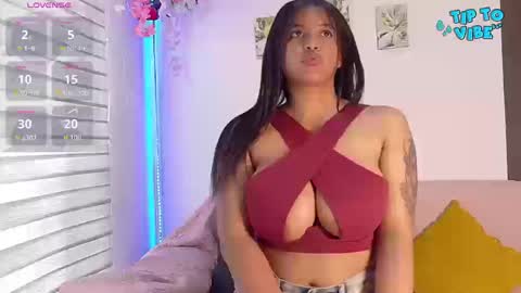 Snapshot of luna_ebony1 chatting on 23, 9, 2025 Couple X online show from 23, 9, 2025