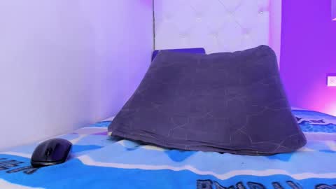 Luna online show from 6, 3, 2026