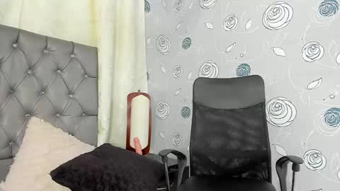 Luna Eva online show from 15, 1, 2025