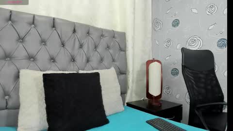 Luna Eva online show from 18, 10, 2025