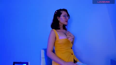 Snapshot of luna_hazard chatting on 1, 1, 2025 luna_hazard online show from 1, 1, 2025