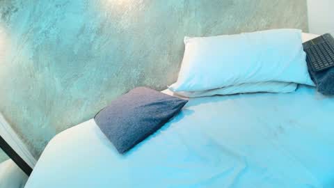 Snapshot of luna_ibarra chatting on 8, 1, 2026 Luna online show from 8, 1, 2026