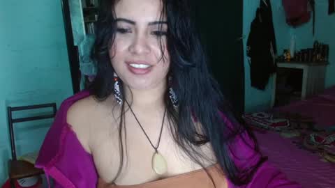 Snapshot of luna_india chatting on 6, 3, 2025 luna_india online show from 6, 3, 2025