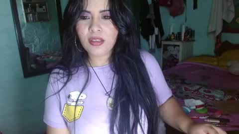 Snapshot of luna_india chatting on 8, 3, 2025 luna_india online show from 8, 3, 2025