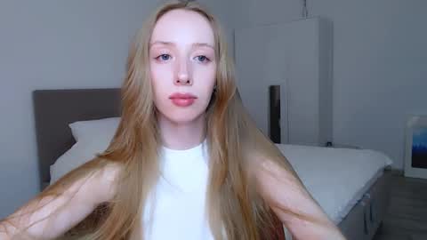 Luna online show from 27, 2, 2025