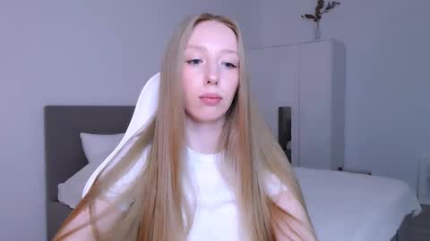 Luna online show from 11, 11, 2025