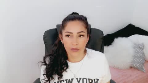 Snapshot of luna_lgomez chatting on 31, 3, 2026 luna online show from 31, 3, 2026