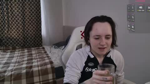 luna_loveeee online show from 19, 5, 2026