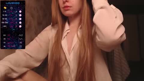 Snapshot of luna_loveisgood chatting on 30, 9, 2025 Luna online show from 30, 9, 2025