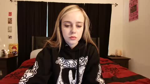 Luna online show from 8, 1, 2025