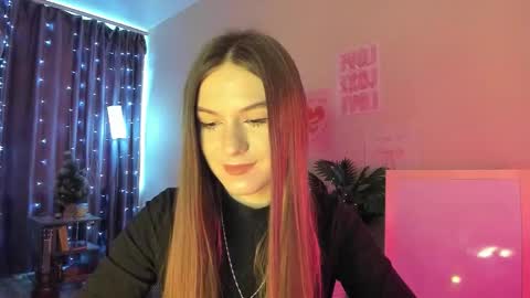 luna_lust_211 online show from 15, 3, 2026