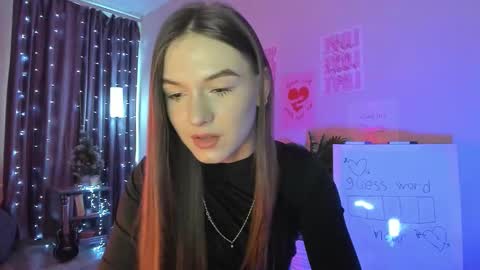 luna_lust_211 online show from 17, 3, 2026