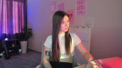 luna_lust_211 online show from 31, 3, 2026