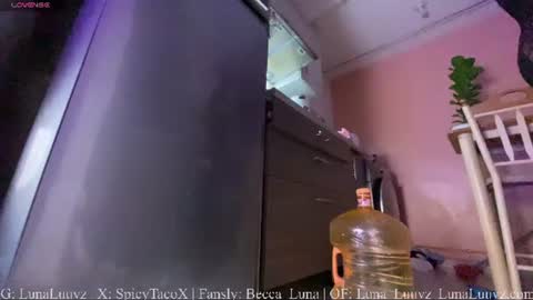 Snapshot of luna_luuvz chatting on 10, 7, 2026 Luna Luuvz online show from 10, 7, 2026