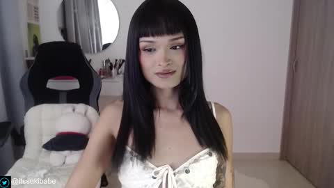 Luna online show from 11, 11, 2025