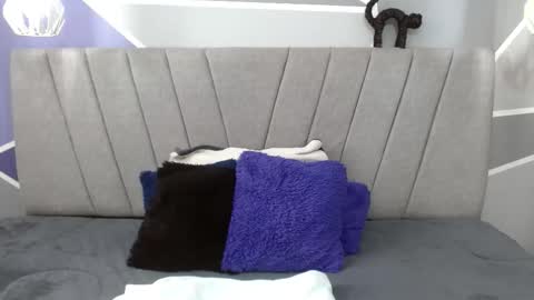 Luna  online show from 15, 2, 2026