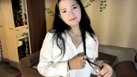 Snapshot of luna_mi_amore chatting on 17, 9, 2025 Luna online show from 17, 9, 2025