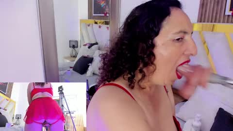 luna_naughty1 online show from 11, 5, 2026