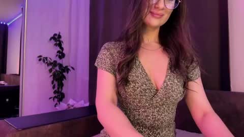 Snapshot of luna_raee chatting on 30, 4, 2026 luna_raee online show from 30, 4, 2026