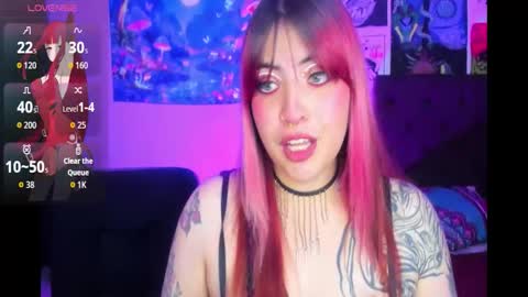 Snapshot of luna_ray420 chatting on 29, 9, 2025 MISS LUNA  online show from 29, 9, 2025