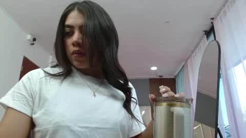 luna_rousse26 online show from 13, 5, 2026