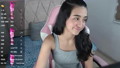 Snapshot of luna_roussee chatting on 9, 3, 2025 luna_roussee online show from 9, 3, 2025