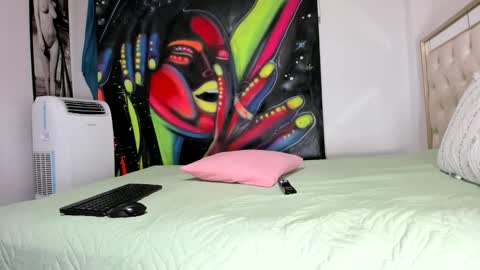 luna_sexxy89099 online show from 29, 4, 2026